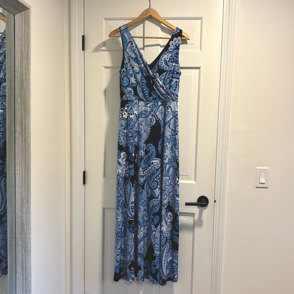 BLUE PAISLEY MAXI DRESS